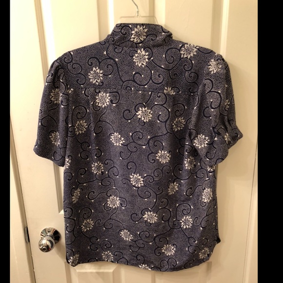 Vintage navy/white short sleeve button down blouse - Picture 2 of 3